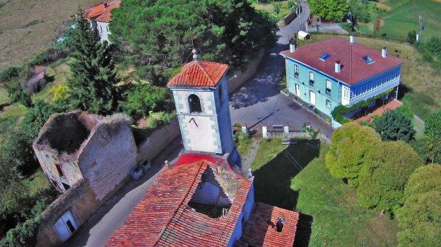 Estado de la iglesia de Santa María de Loriana a vista de dron. 