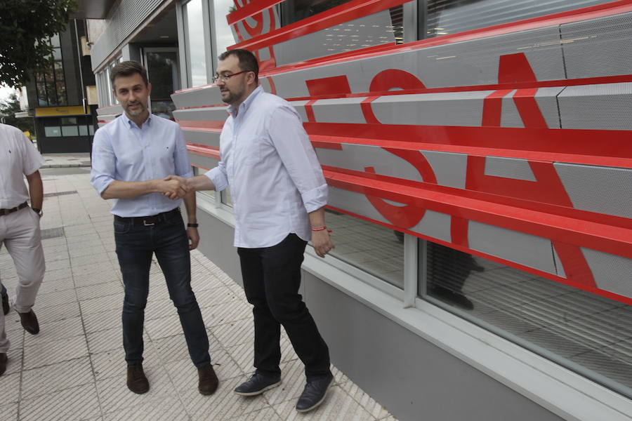 Adrián Barbón y José María Pérez contraponen sus programas para optar a la Secretaría General del PSOE asturiano