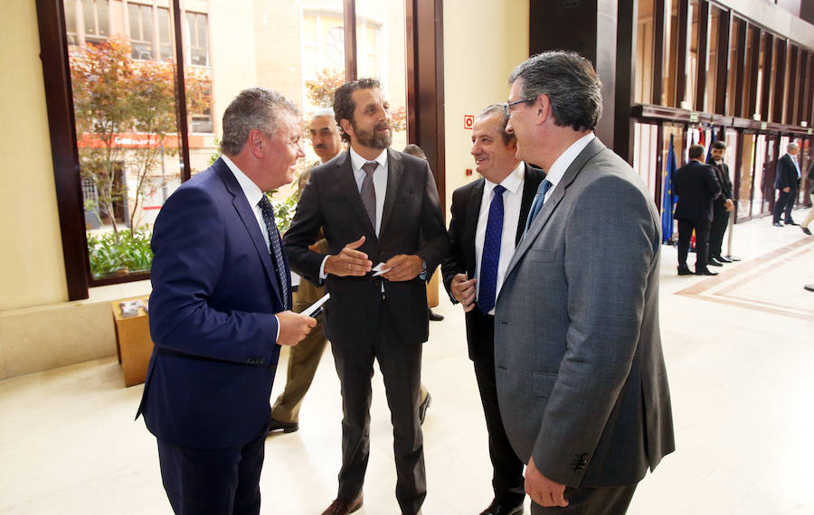 El Principado entrega las Medallas de Asturias a la Unidad Canina de Rescate del Principado, la de la red de profesionales y centros de Atención Primaria, a Mario García y al empresario y coleccionista de arte, el asturmexicano Plácido Arango.