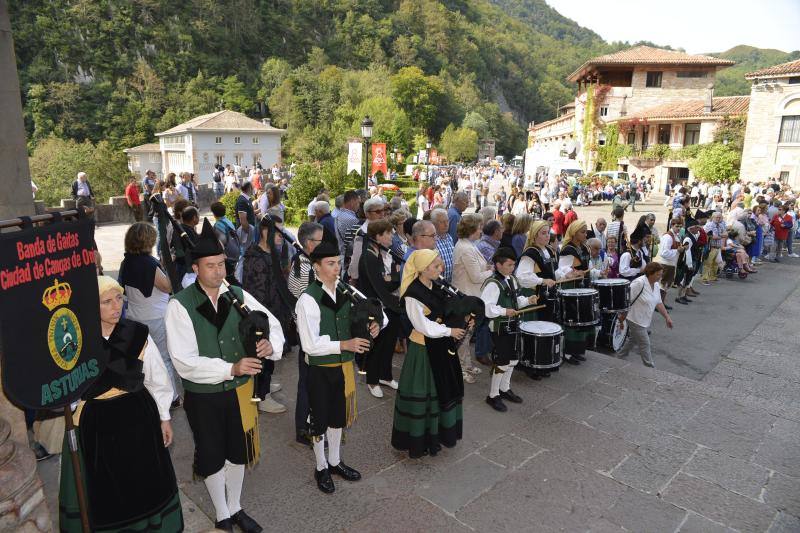 Asturias rinde honores a la Santina