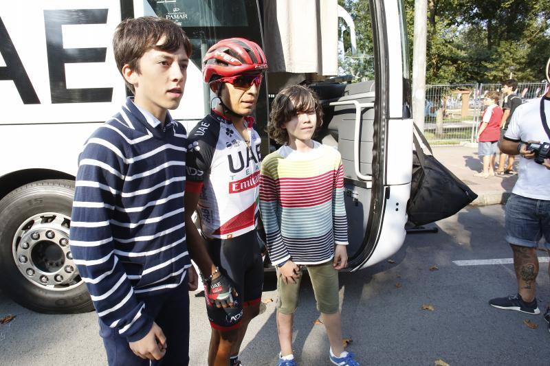 Las mejores imágenes de la primera etapa de La Vuelta en Asturias