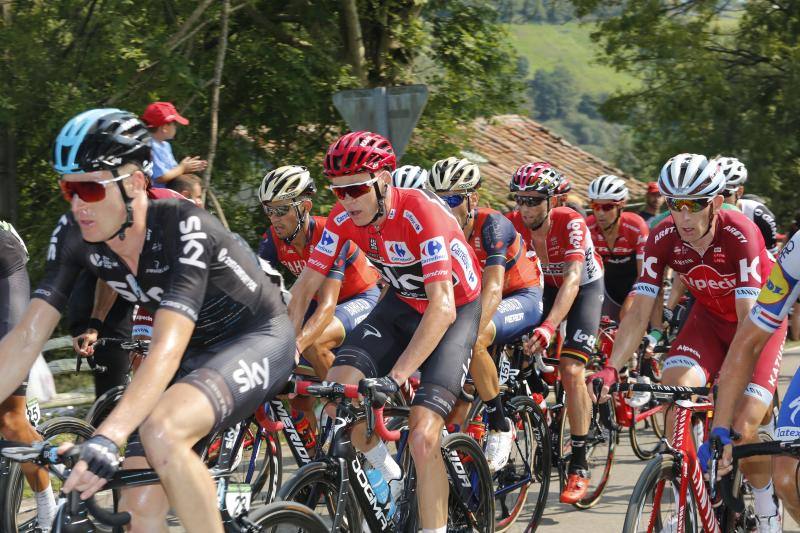 Las mejores imágenes de la primera etapa de La Vuelta en Asturias