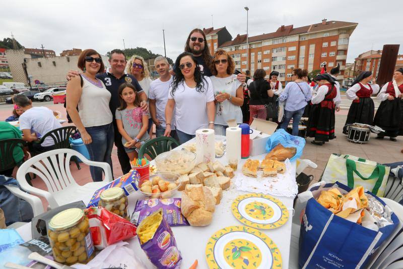 ¿Estuviste en la comida en la calle de Corvera? ¡Búscate!