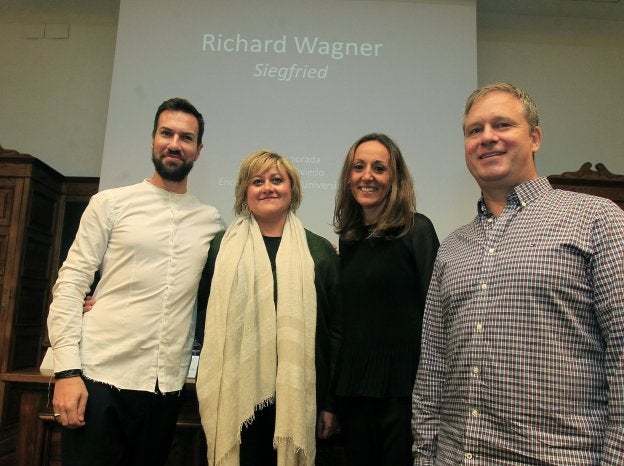 El encuentro en el Edificio Histórico de la Universidad. 