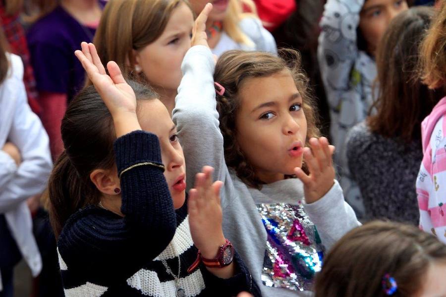 Los más pequeños bailan al ritmo de Petit Pop en San Mateo