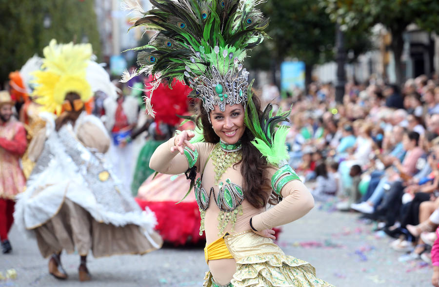 ¿Estuviste en el Desfile del Día de América en Asturias? ¡Búscate!