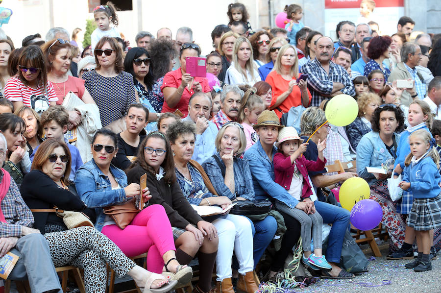¿Estuviste en el Desfile del Día de América en Asturias? ¡Búscate!