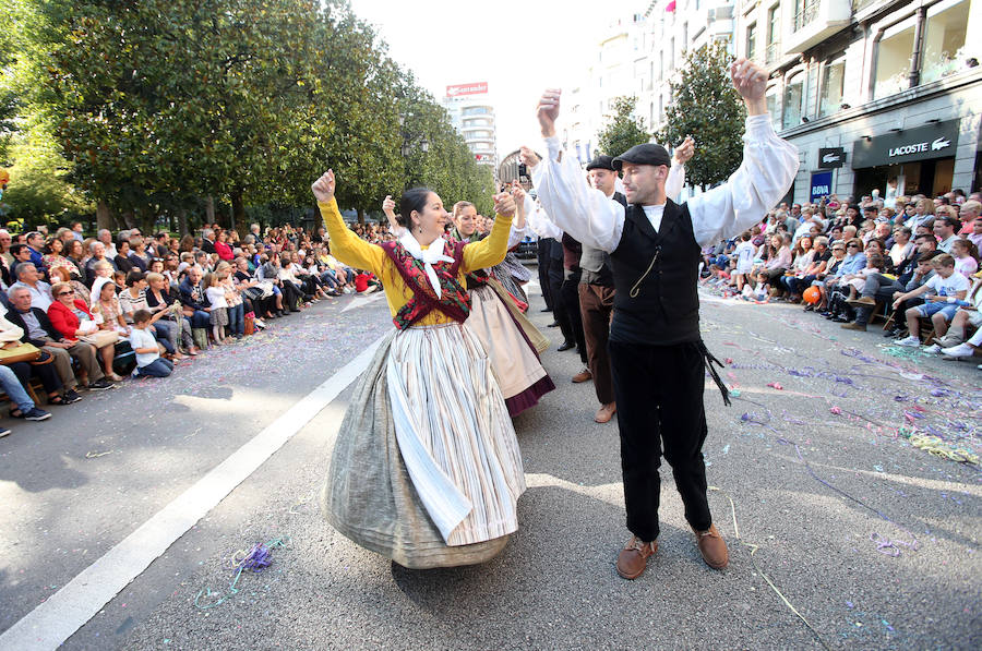 ¿Estuviste en el Desfile del Día de América en Asturias? ¡Búscate!