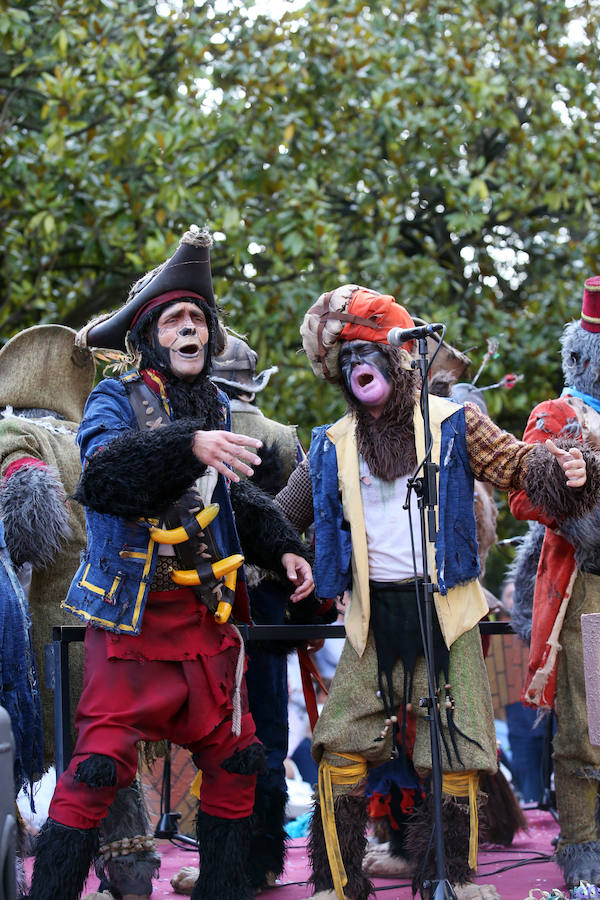 ¿Estuviste en el Desfile del Día de América en Asturias? ¡Búscate!