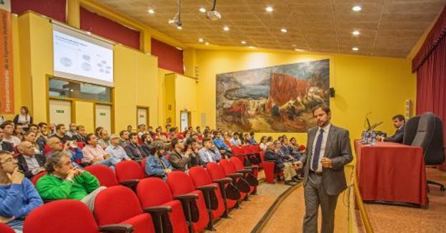 Juan Bachiller, durante la conferencia en la Politécnica. 