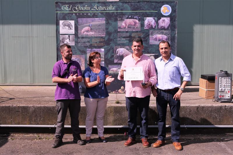 Campeonato de Gochu Asturcelta y una exhibición canina, principales atracciones de la jornada de Agrosiero de este domingo.