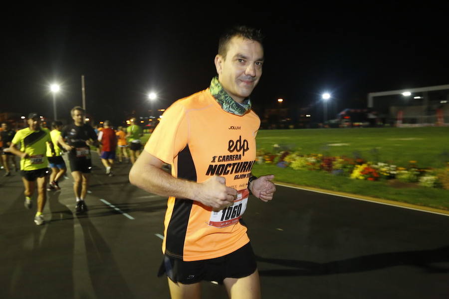 ¿Estuviste en la EdP Carrera Nocturna 10k de Gijón? ¡Búscate! (2)