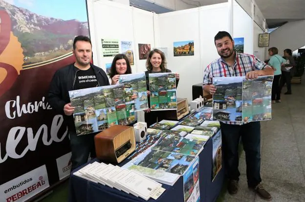 Manu Rodríguez, Alazne Ceñal. María Menéndez y Aitor García. 