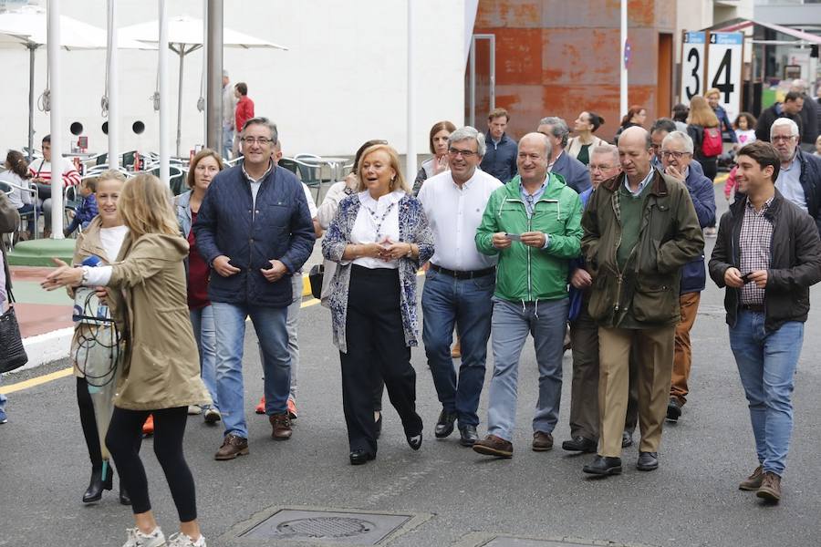  La cita concentró a profesionales y curiosos en el recito ferial Luis Adaro 