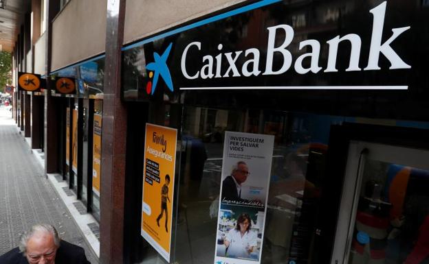 Una oficina de CaixaBank en Barcelona.