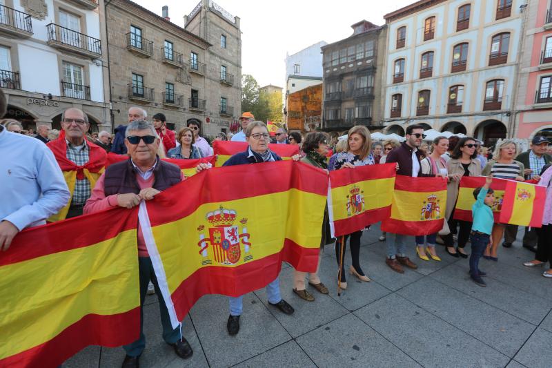 El desafío catalán llena Asturias de concentraciones