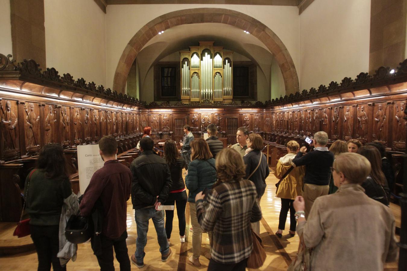 La cultura ilumina la Noche Blanca en Oviedo