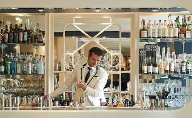 El bar abrió en 1893 y hoy sigue siendo un referente mundial. Ocupa los bajos del lujoso hotel Savoy, en el centro de Londres.