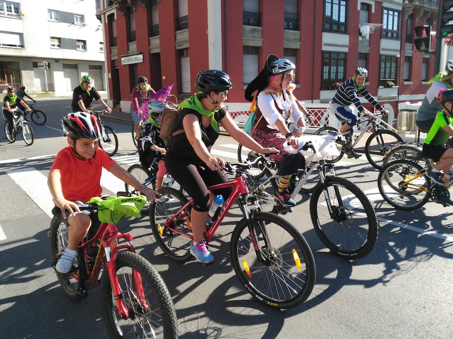 ¿Estuviste en el Día de la Bicicleta de Luarca? ¡Búscate!