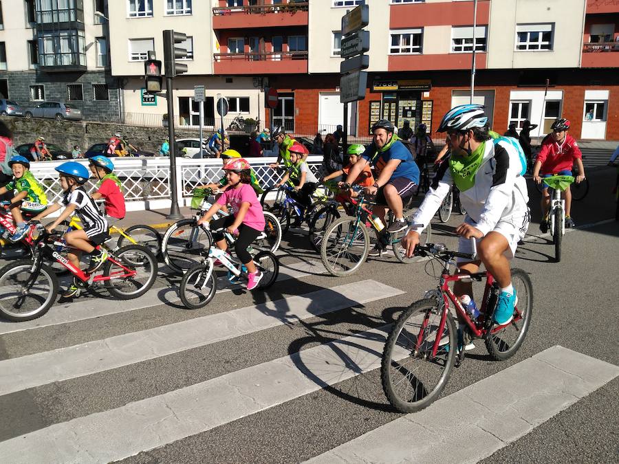 ¿Estuviste en el Día de la Bicicleta de Luarca? ¡Búscate!