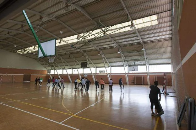 Actividad deportiva en las instalaciones municipales de Castrillón. 