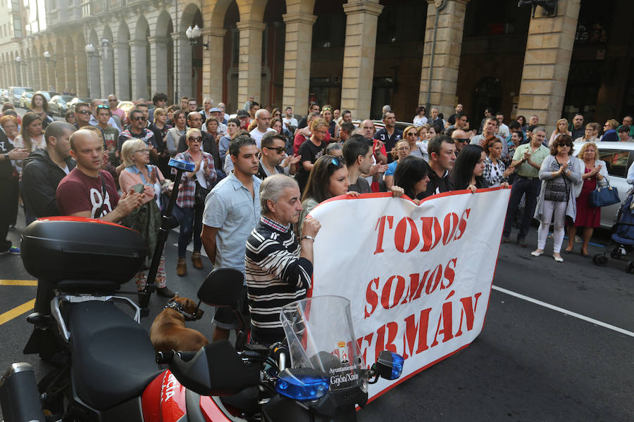 Gijón se vuelca con Germán tres meses después de la agresión en Fomento