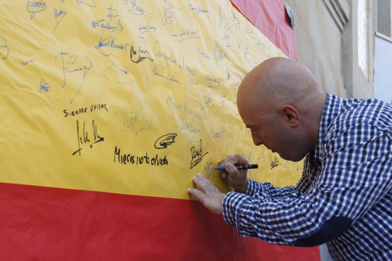 Nuevas Generaciones organiza en el centro de la ciudad un acto en defensa de la unidad de España