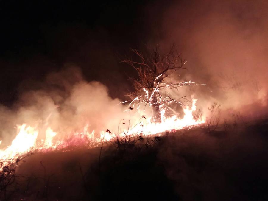 El fuego no da tregua al suroccidente asturiano