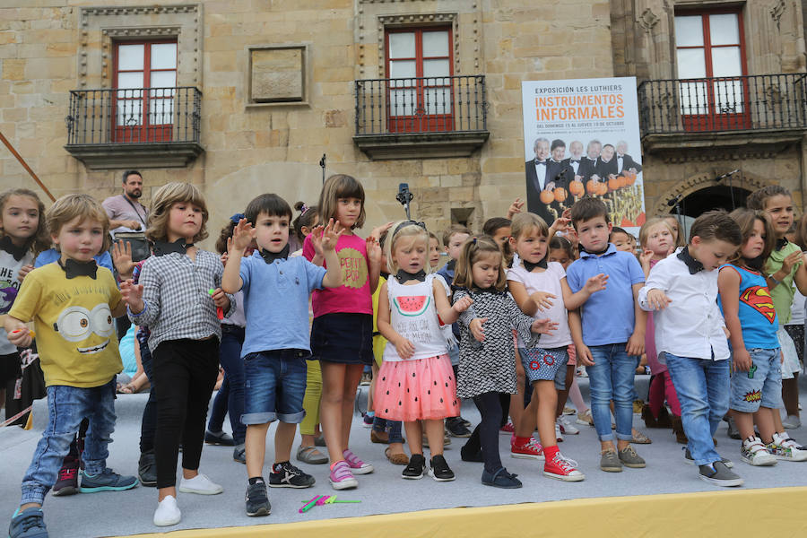 Divertida yincana sobre Les Luthiers en Gijón