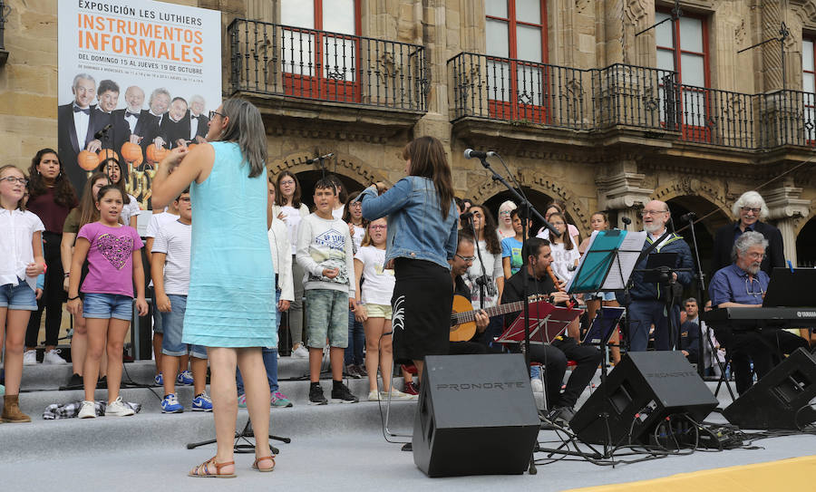 Divertida yincana sobre Les Luthiers en Gijón