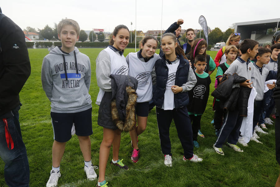 800 niños entrenan con los All Blacks en Gijón