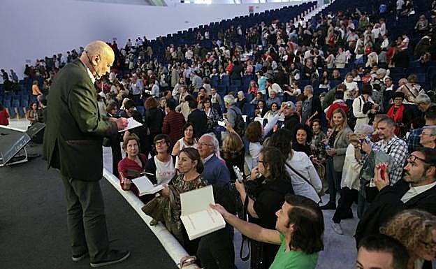 Zagajewski bajo la bóveda celeste