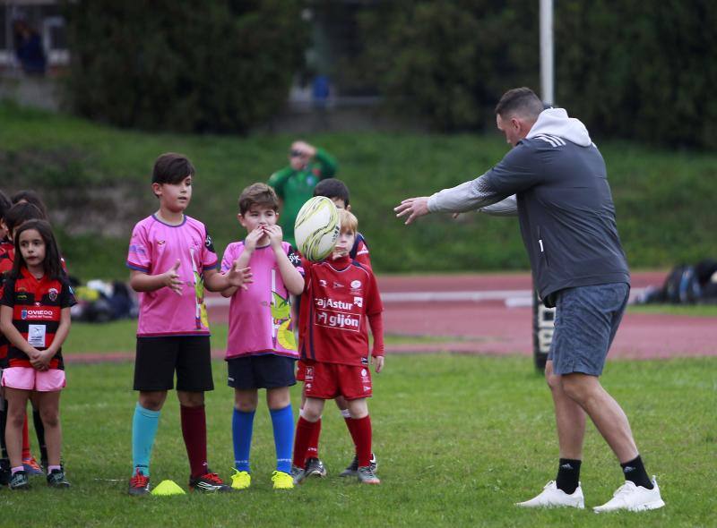 Los jugadores de rugby asturianos, a las órdenes de los All Blacks