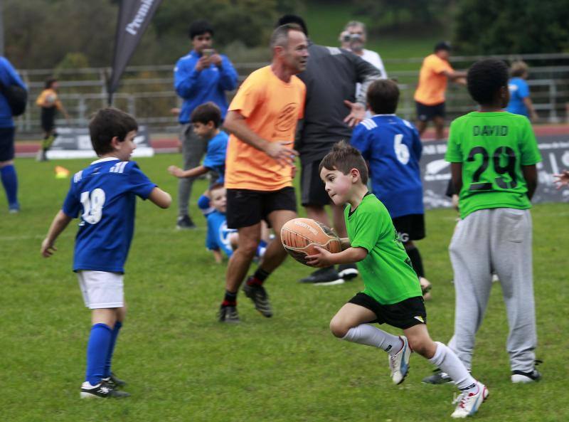 Los jugadores de rugby asturianos, a las órdenes de los All Blacks