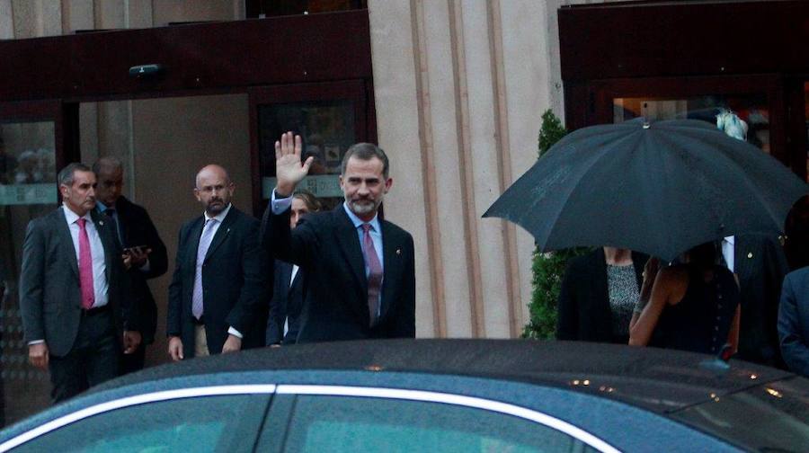 Los Reyes a su llegada al Auditorio Príncipe Felipe de Oviedo