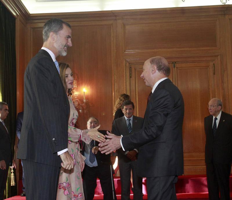 Los Reyes reciben a los premiados con las Medallas de Asturias