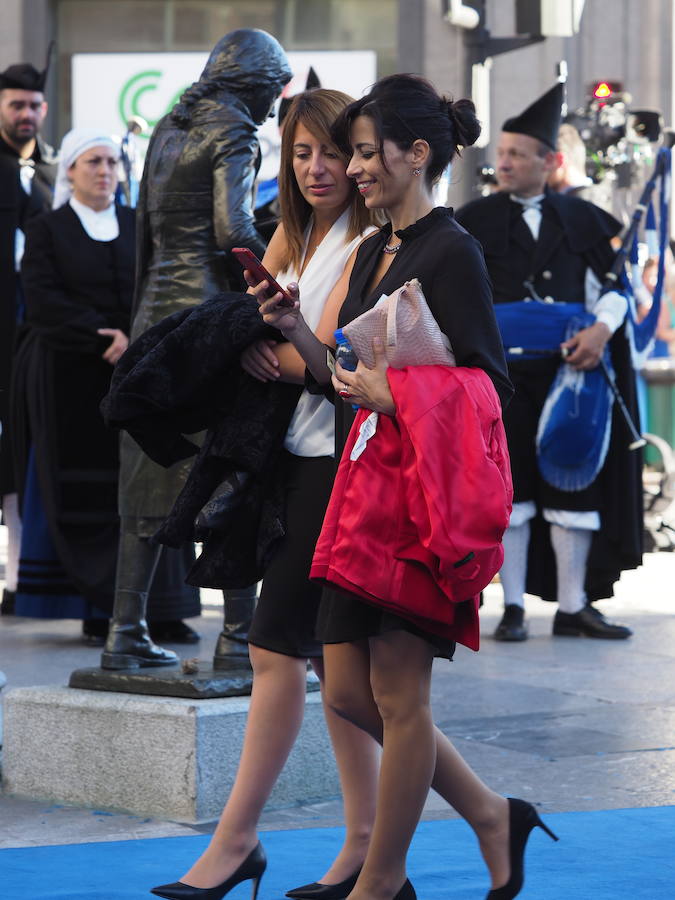 Alfombra azul de los Premios Princesa (2)