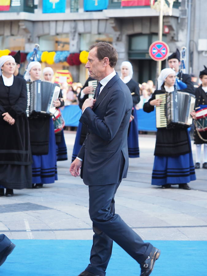 Alfombra azul de los Premios Princesa (2)