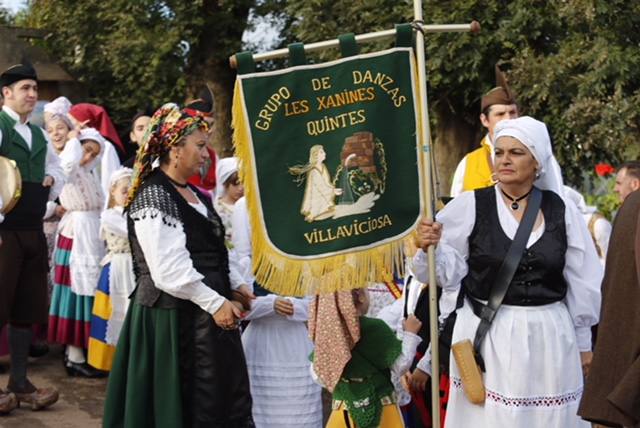 Poreñu celebra el Pueblo Ejemplar 2017 con tradición y asturianía
