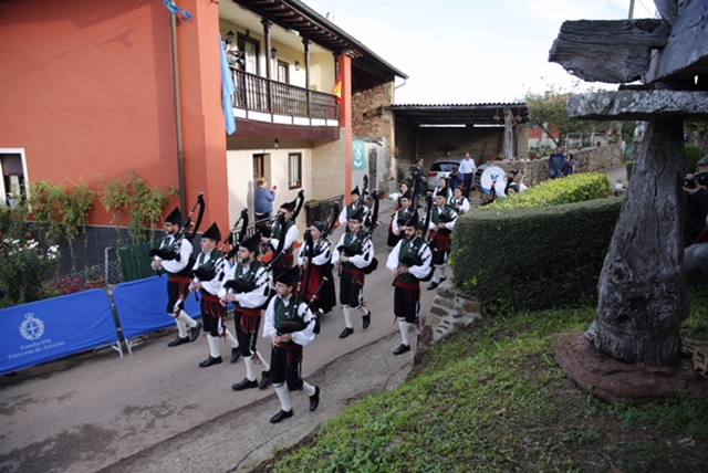 Poreñu celebra el Pueblo Ejemplar 2017 con tradición y asturianía