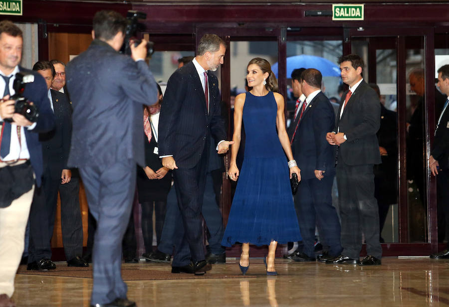 Así ha vestido doña Letizia en los Premios Princesa de Asturias 2017