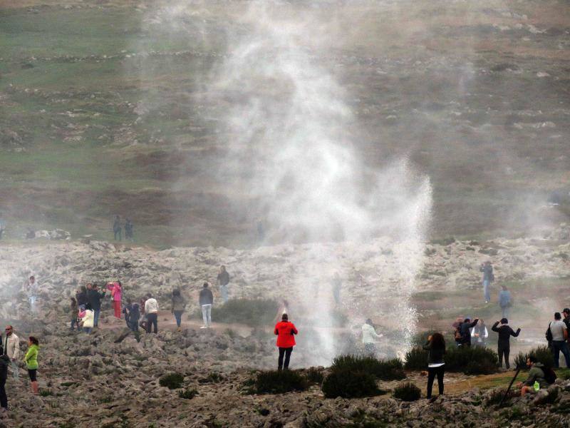 El impactante espectáculo de los bufones de Pría