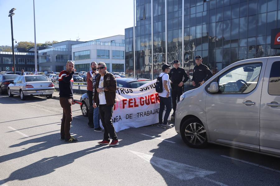 Concentración de trabajadores de Duro Felguera en el Parque Científico