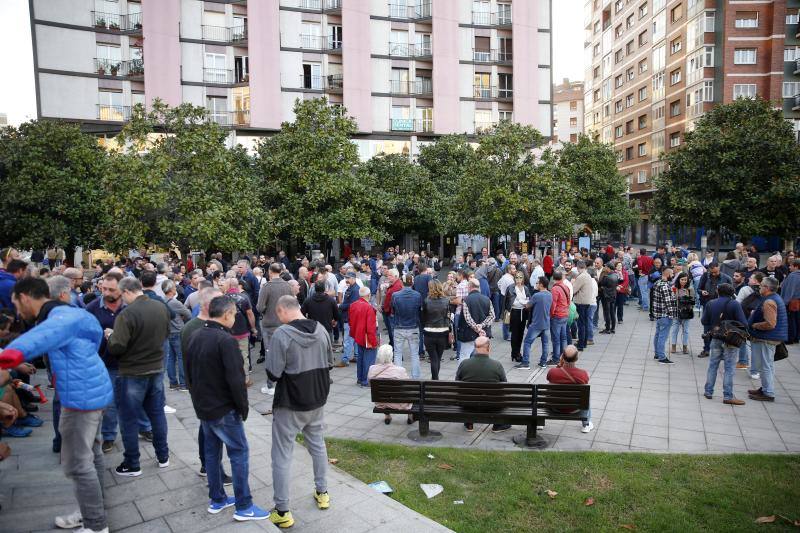 Los trabajadores de Duro se manifiestan en Gijón