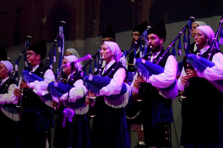 La Real Banda de Gaitas Ciudad de Oviedo celebra su 25 aniversario en el Auditorio