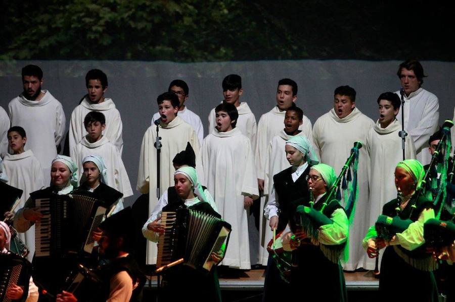 La Real Banda de Gaitas Ciudad de Oviedo celebra su 25 aniversario en el Auditorio