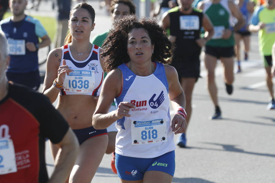 El luarqués estableció un nuevo récord de la prueba, en la que Verónica Pérez logró el triunfo en categoría femenina en su vuelta a la competición