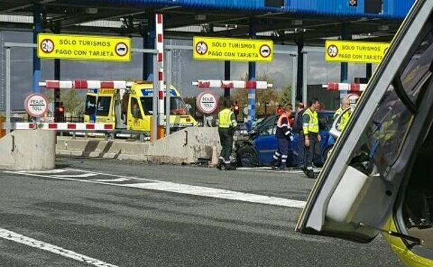 Imagen del lugar del accidente publicada en Twitter por los Bomberos de Ávila 