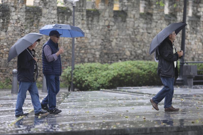 Jueves pasado por agua en Gijón