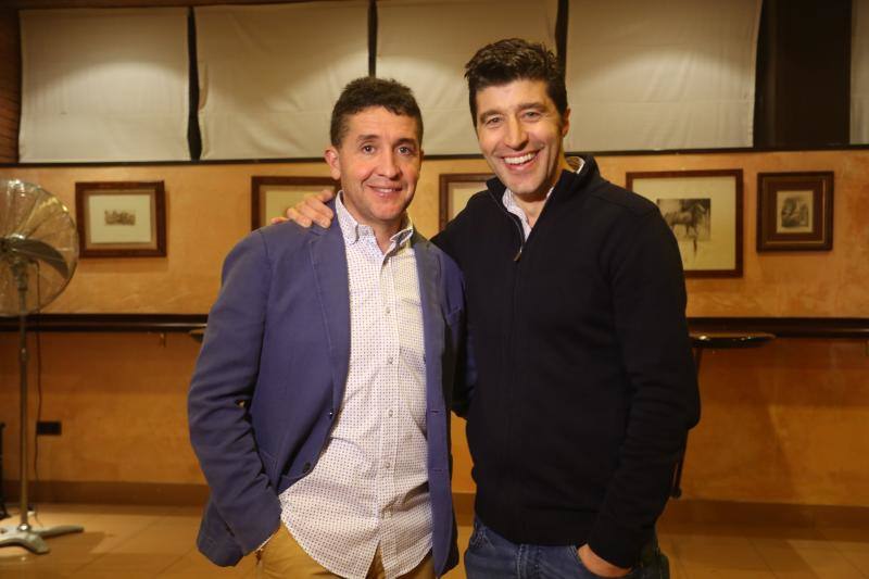 Carlos Sastre, ganador del Tour de Francia 2008, recibió la insignia de oro de la Asociación de Exciclistas Asturianos